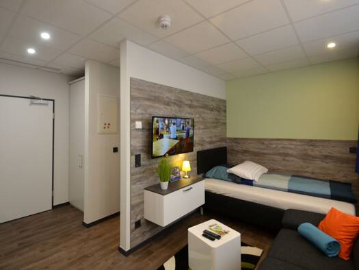 Studio zur Miete 895 € 1 Zimmer 21 m² frei ab sofort Kaiserstraße 73 Offenbach am Main Offenbach am Main 63065