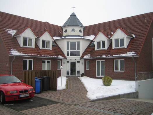 Wohnung zur Miete 850 € 4 Zimmer 98 m² Geschoss EG/1 frei ab sofort Amtmann-Wyneken-Straße 3 Bad Bederkesa Geestland 27624