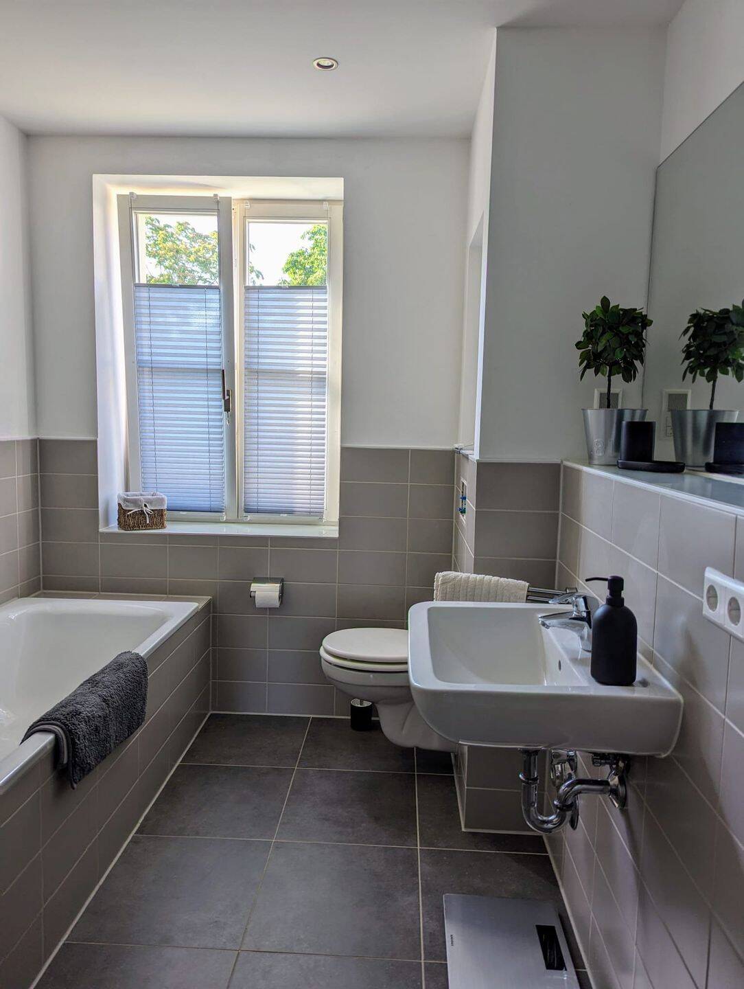 Property thumbnail 8