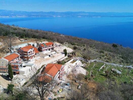 Haus zum Kauf 1.400.000 € 22 Zimmer 870 m² Opatija Opatija