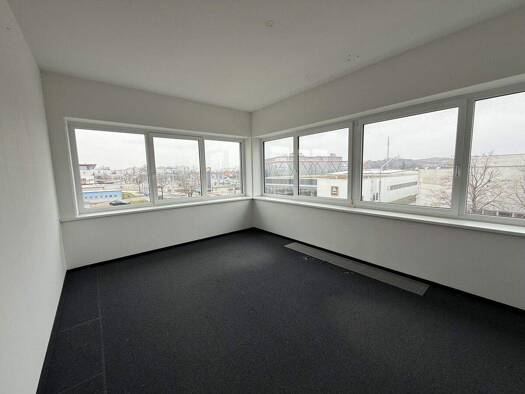 Bürofläche zur Miete 15 € 304 m² Bürofläche Wien, Donaustadt 1220