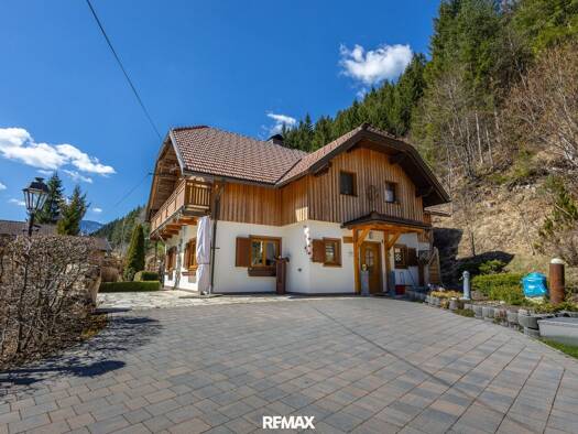 Immobilie in Stockenboi - Einfamilienhaus zum Kauf - Stockenboi - 498.000 € - 8 Zimmer, 240 m², 4.000 m² Grundstück - Bild 1
