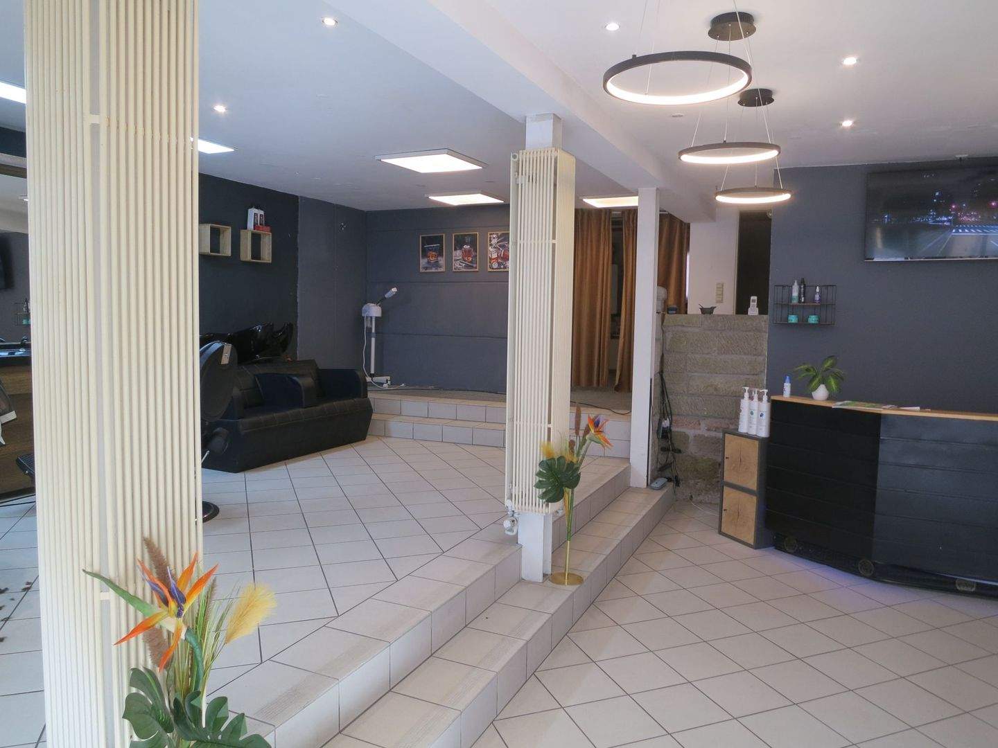 Immobilie in Murrhardt - Kapitalanlage: Mehrfamilienhaus mit Gewerbeeinheit, attraktive Rendite. Das Schmuckstück in Murrhardt - Bild 2