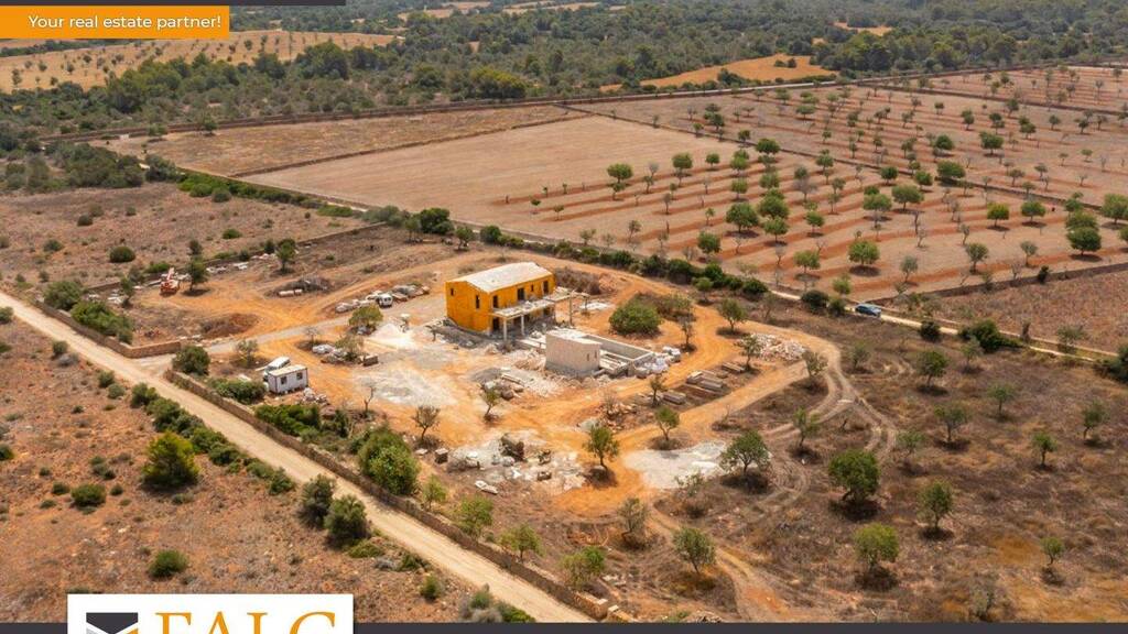 Landhaus zum Kauf - Erstbezug provisionsfrei 2.900.000 € 5 Zimmer 370 m² 17.000 m² Grundstück Ses Salines 07640