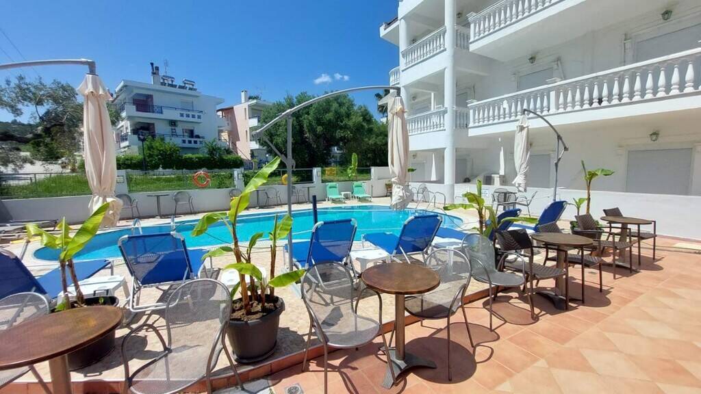 Hotel zum Kauf 1.400.000 € 18 Zimmer 650 m² Grundstück Chalkidiki