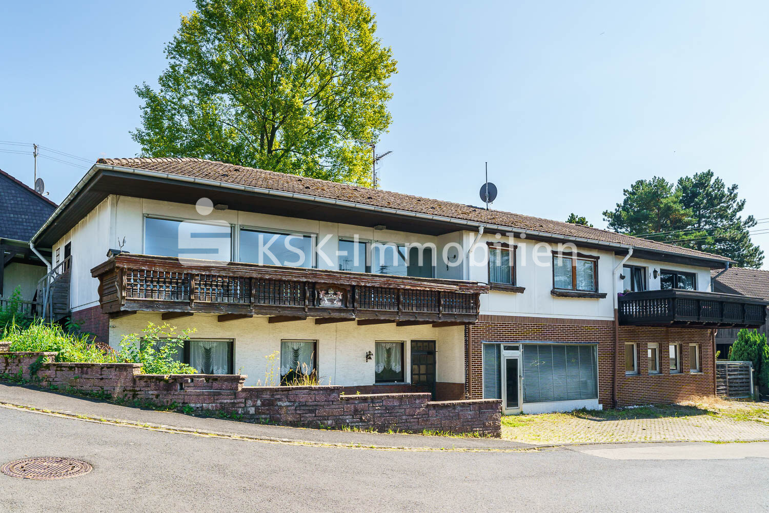 Einfamilienhaus zum Kauf 300.000 € 4 Zimmer 129 m²<br/>Wohnfläche 579 m²<br/>Grundstück Heisterbacherrott Königswinter 53639