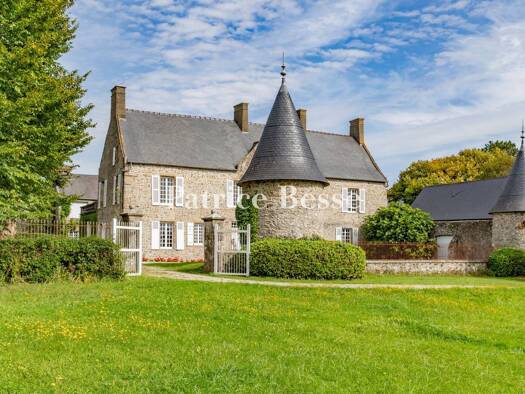 Herrenhaus zum Kauf 1.490.000 € 16 Zimmer 450 m² 19.525 m² Grundstück Agon-Coutainville 50230