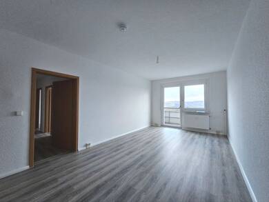 Studio zur Miete 564 € 4 Zimmer 96 m² 3. Geschoss Marie-Tilch-Straße 19 Hutholz 645 Chemnitz 09123