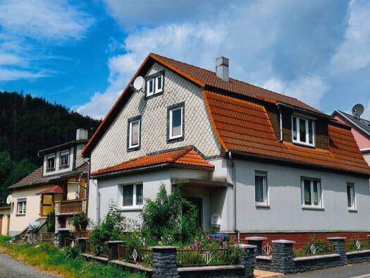 Haus zum Kauf 49.500 € 6 Zimmer 170 m² 512 m² Grundstück frei ab sofort Grümpen Frankenblick 96528
