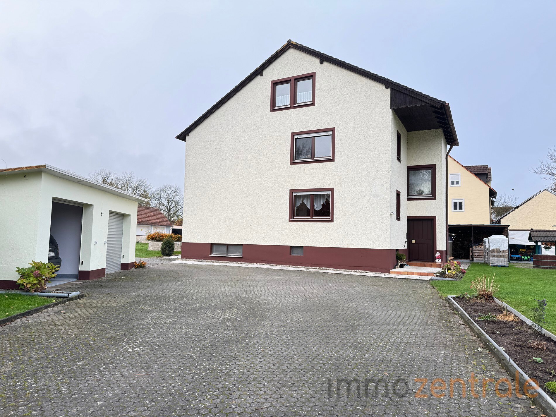 Mehrfamilienhaus zum Kauf 749.000 € 10 Zimmer 282 m²<br/>Wohnfläche 1.406 m²<br/>Grundstück Wald Gunzenhausen 91710