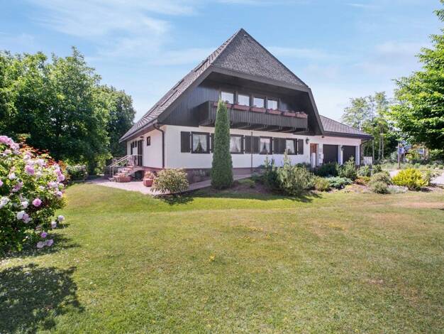 Einfamilienhaus zum Kauf provisionsfrei 595.000 € 8 Zimmer 235 m² 1.209 m² Grundstück Schluchsee Schluchsee 79859