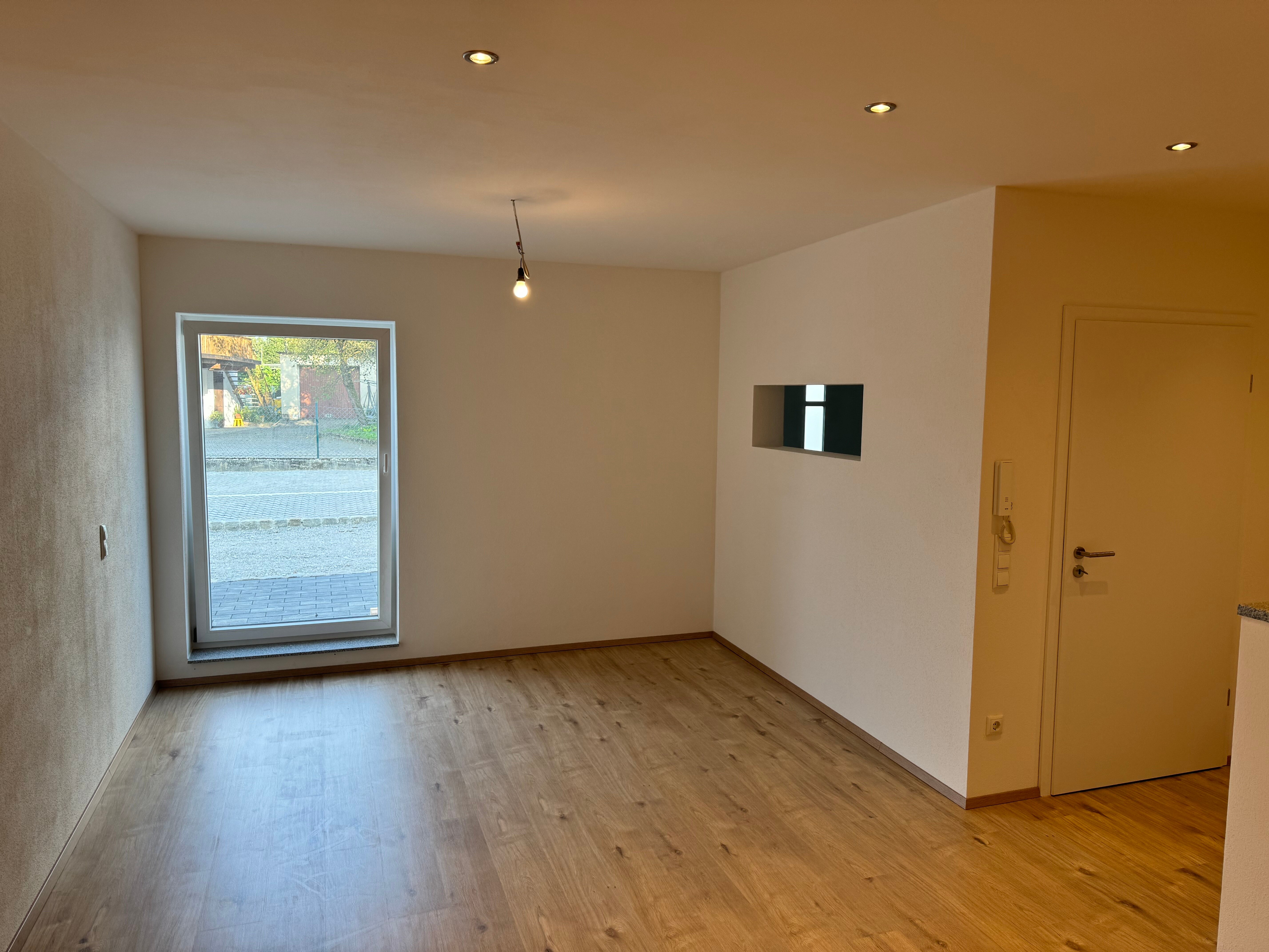 Wohnung zur Miete 790 € 2 Zimmer 95 m²<br/>Wohnfläche EG<br/>Geschoss ab sofort<br/>Verfügbarkeit Schaldingerstraße Heining Passau 94036