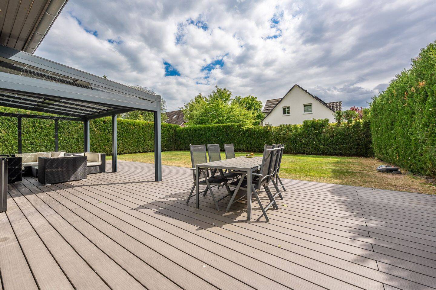 Property thumbnail 11