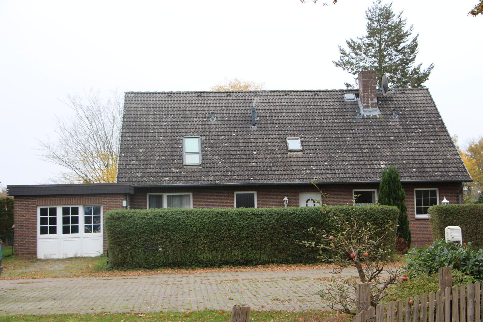 Mehrfamilienhaus zum Kauf provisionsfrei 399.000 € 8,5 Zimmer 260 m²<br/>Wohnfläche 650 m²<br/>Grundstück Lüdershausen Brietlingen 21382