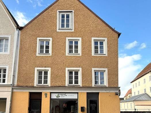 Haus zum Kauf 220.000 € 9 Zimmer 194,1 m² 363 m² Grundstück Salzburger Vorstadt 2 Braunau am Inn 5280