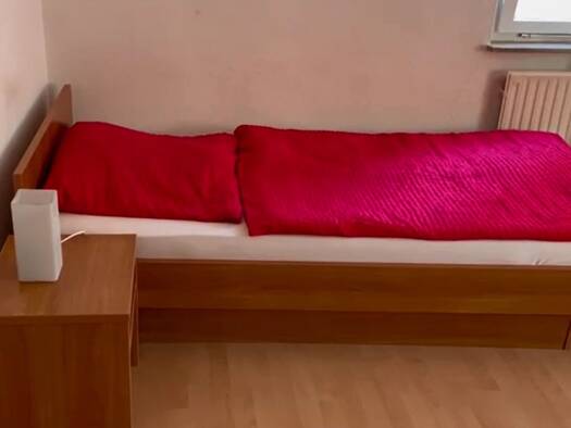 WG-Zimmer zur Miete Wohnen auf Zeit 740 € 26 m² frei ab 24.04.2026 Arnoldstrasse 0 Mühlhausen Stuttgart-Mühlhausen 70378