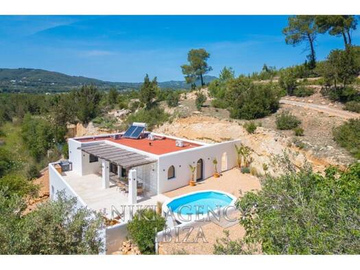 Chalet zum Kauf 2.350.000 € 4 Zimmer 205 m² Santa Eulària des Riu 07840