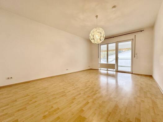 Wohnung zur Miete 715 € 3 Zimmer 88,9 m² frei ab 01.02.2026 Kronach 96317