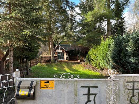 Freizeitgrundstück zum Kauf 25.000 € 1.085 m² Grundstück Karl-May-Str. 32 a Hohenstein-Ernstthal Hohenstein-Ernstthal 09337