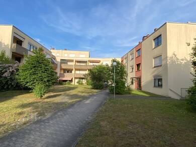 Wohnung zum Kauf als Kapitalanlage geeignet 235.000 € 2 Zimmer 55,3 m² Erlangen 91056