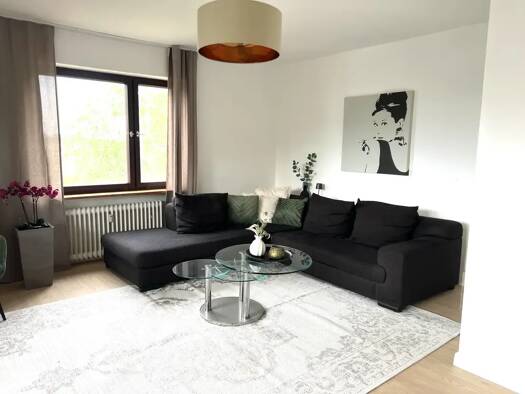 Wohnung zur Miete 1.600 € 3 Zimmer 95 m² Geschoss 1/3 frei ab 07.10.2026 Kirchheim Kirchheim bei München 85551