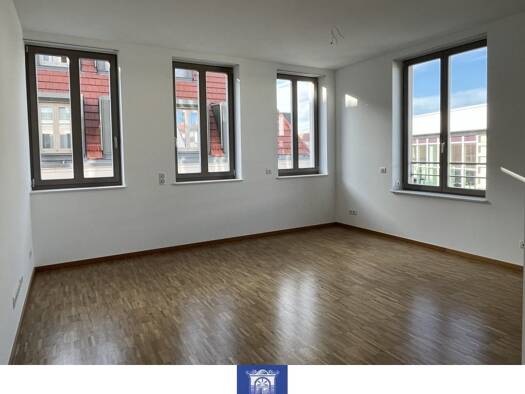 Wohnung zur Miete 1.390 € 3 Zimmer 86,9 m² frei ab 01.12.2026 Innere Altstadt Dresden 01067
