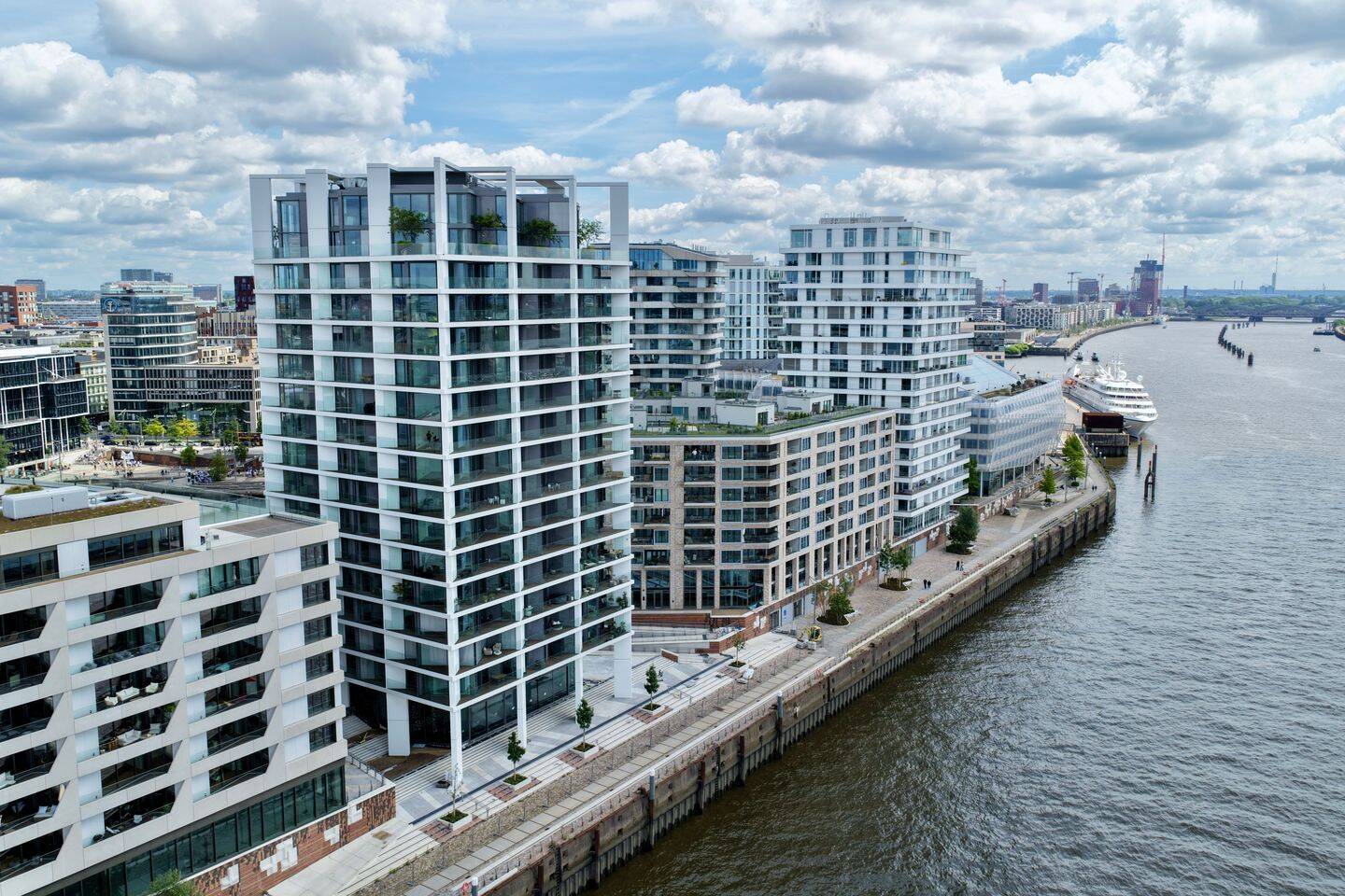 Property thumbnail 17