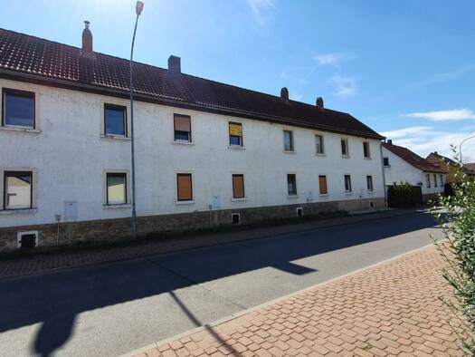 Reihenmittelhaus zum Kauf provisionsfrei 26.000 € 3 Zimmer 90 m² 100 m² Grundstück Musterstr. 1 Guthmannshausen 99628