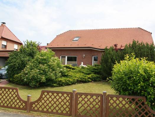 Einfamilienhaus zum Kauf 269.000 € 5 Zimmer 144 m² 496 m² Grundstück Teterow 17166