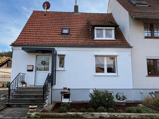 Doppelhaushälfte zur Miete 900 € 3 Zimmer 100 m² frei ab 01.05.2026 Kirchberg Niedenstein 34305