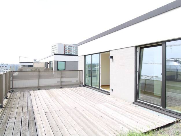 Wohnung zur Miete 1.379 € 3 Zimmer 112,2 m² 6. Geschoss frei ab 01.11.2026 Wiener Platz 11 Seevorstadt-Ost/Großer Garten Ortsamtsbereich Altstadt 01069