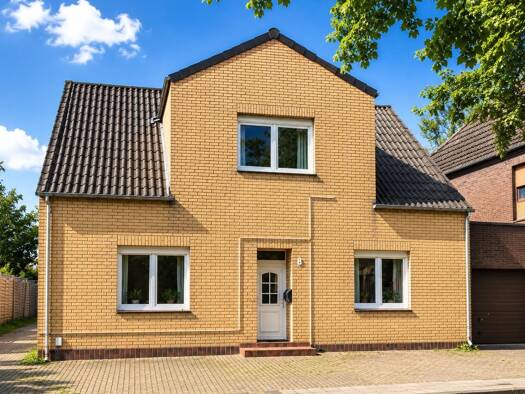 Mehrfamilienhaus zum Kauf als Kapitalanlage geeignet 360.000 € 13 Zimmer 251,5 m² 868 m² Grundstück Zingelstraße 8 Innenstadt Aurich 26603