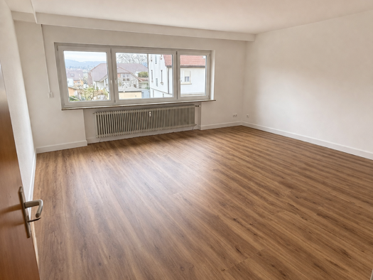 Wohnung zur Miete 1.100 € 4 Zimmer 99 m² Geschoss 1/3 frei ab 15.04.2026 Neckargartach Heilbronn 74078