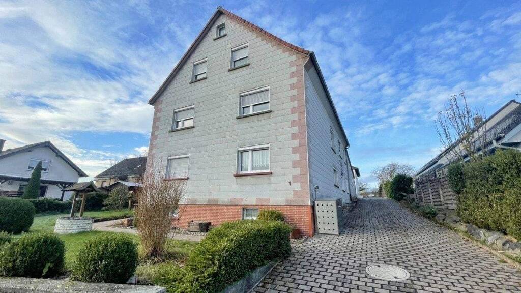 Mehrfamilienhaus zum Kauf 550.000 € 13 Zimmer 312,2 m² 923 m² Grundstück Westerfeld Neu-Anspach 61267