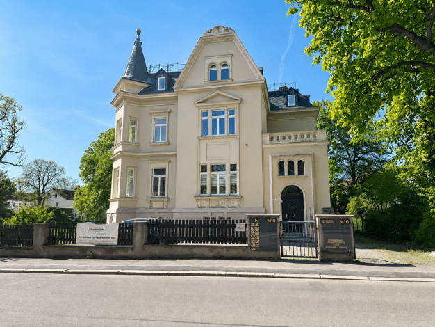 Wohnung zur Miete 1.298 € 6 Zimmer 173 m² frei ab sofort Glauchau Glauchau 08371