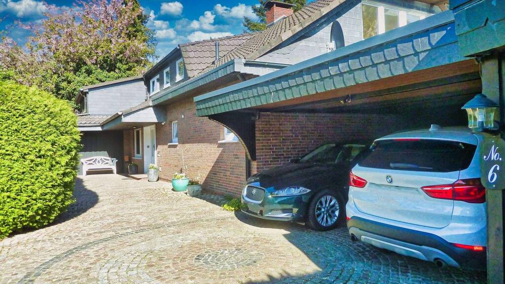 Mehrfamilienhaus zum Kauf provisionsfrei 495.000 € 11 Zimmer 340 m² 1.199 m² Grundstück frei ab sofort Wiefelstede 26215