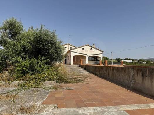 Villa zum Kauf 1.200.000 € 3 Zimmer 426 m² 23.934 m² Grundstück Vilanova i la Geltrú 08800