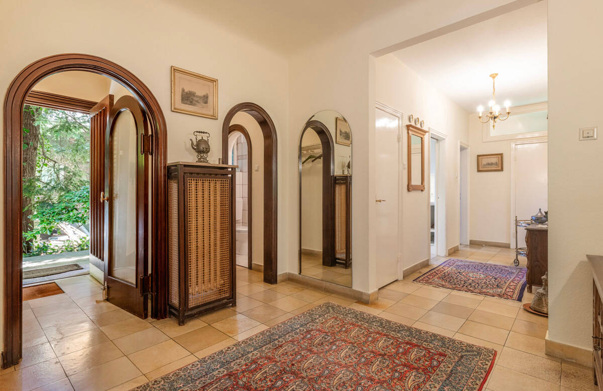 Property thumbnail 4