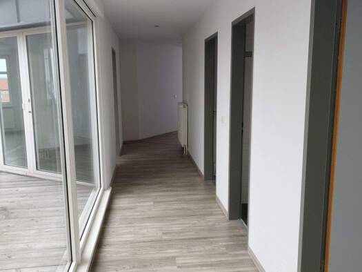 Penthouse zur Miete 700 € 4 Zimmer 123 m² frei ab sofort Weißenfels 06667