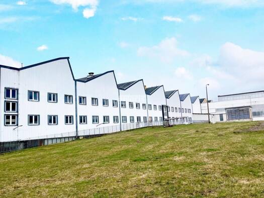 Lagerhalle zur Miete 3 € 24.000 m² Lagerfläche teilbar ab 2.500 m² Ilmenau Ilmenau 98693