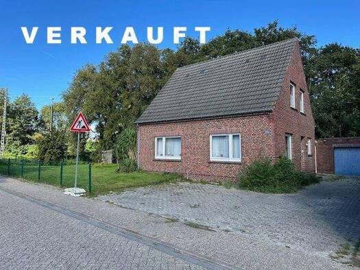 Haus zum Kauf 158.000 € 5 Zimmer 100 m² 672 m² Grundstück frei ab sofort Am Bahndamm 3 Süderneuland II Norden 26506