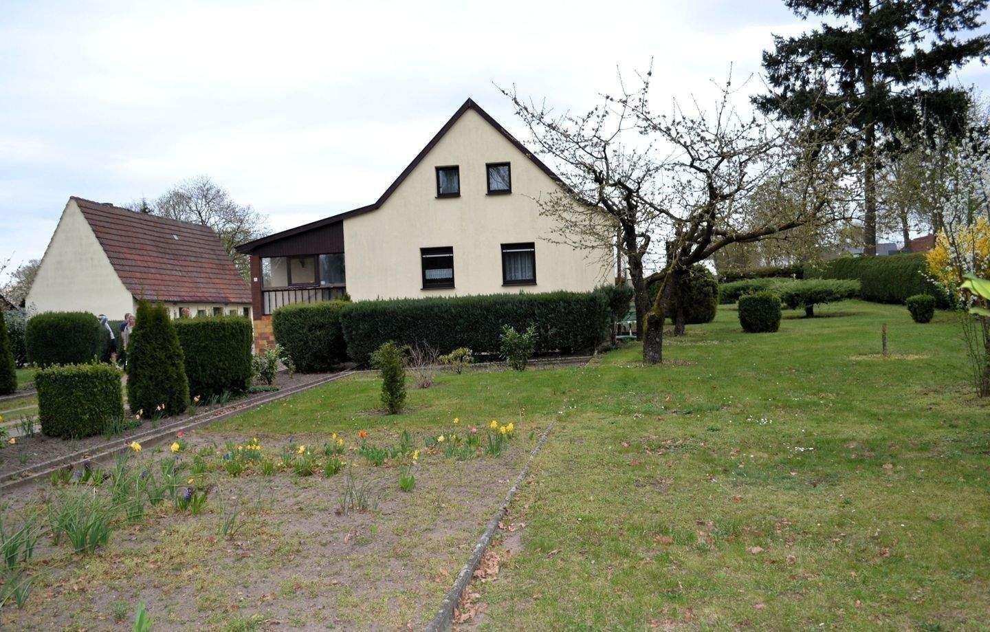 Immobilie in Krakow am See - Einfamilienhaus in Seenähe, 3000 m² Grundstück, Garage - Bild 3