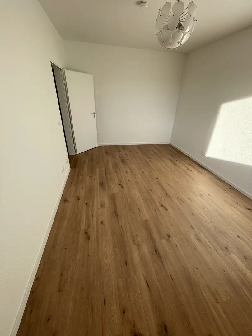 Wohnung zur Miete 700 € 4,5 Zimmer 95 m²<br/>Wohnfläche ab sofort<br/>Verfügbarkeit Am Gaßgang Weißkirchen Oberursel 61440