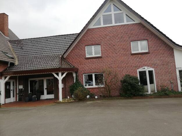 Mehrfamilienhaus zum Kauf 695.000 € 10 Zimmer 430 m² 10.500 m² Grundstück Holsen Hüllhorst 32609