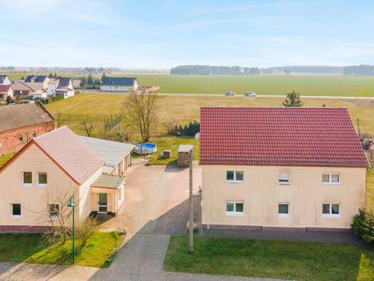 Mehrfamilienhaus zum Kauf provisionsfrei 249.000 € 11 Zimmer 244,1 m² 2.500 m² Grundstück Grabo Jessen (Elster) 06917