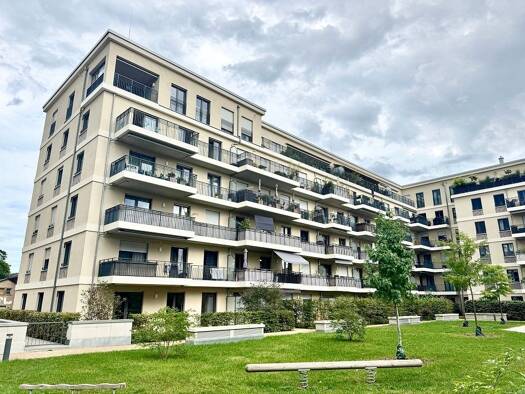 Wohnung zur Miete 2.300 € 4 Zimmer 109,3 m² 4. Geschoss Leipziger Vorstadt Ortsamtsbereich Neustadt 01097
