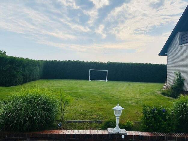 Mehrfamilienhaus zum Kauf provisionsfrei 789.000 € 8 Zimmer 230 m² 1.100 m² Grundstück Willinghusen Barsbüttel 22885