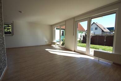 Reihenmittelhaus zum Kauf 255.000 € 4 Zimmer 131,4 m² 143 m² Grundstück Schwoitsch Kabelsketal 06184