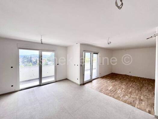 Wohnung zum Kauf 341.000 € 6 Zimmer 122 m² 2. Geschoss Sinj