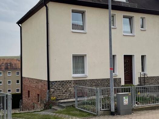 Mehrfamilienhaus zum Kauf 110.000 € 3 Zimmer 89 m² 430 m² Grundstück Lunzenau 09328